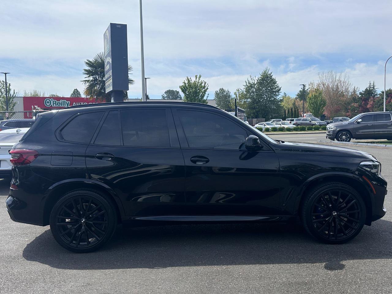Used 2020 BMW X5 xDrive40i w/ M Sport Package AWD/4WD image 20