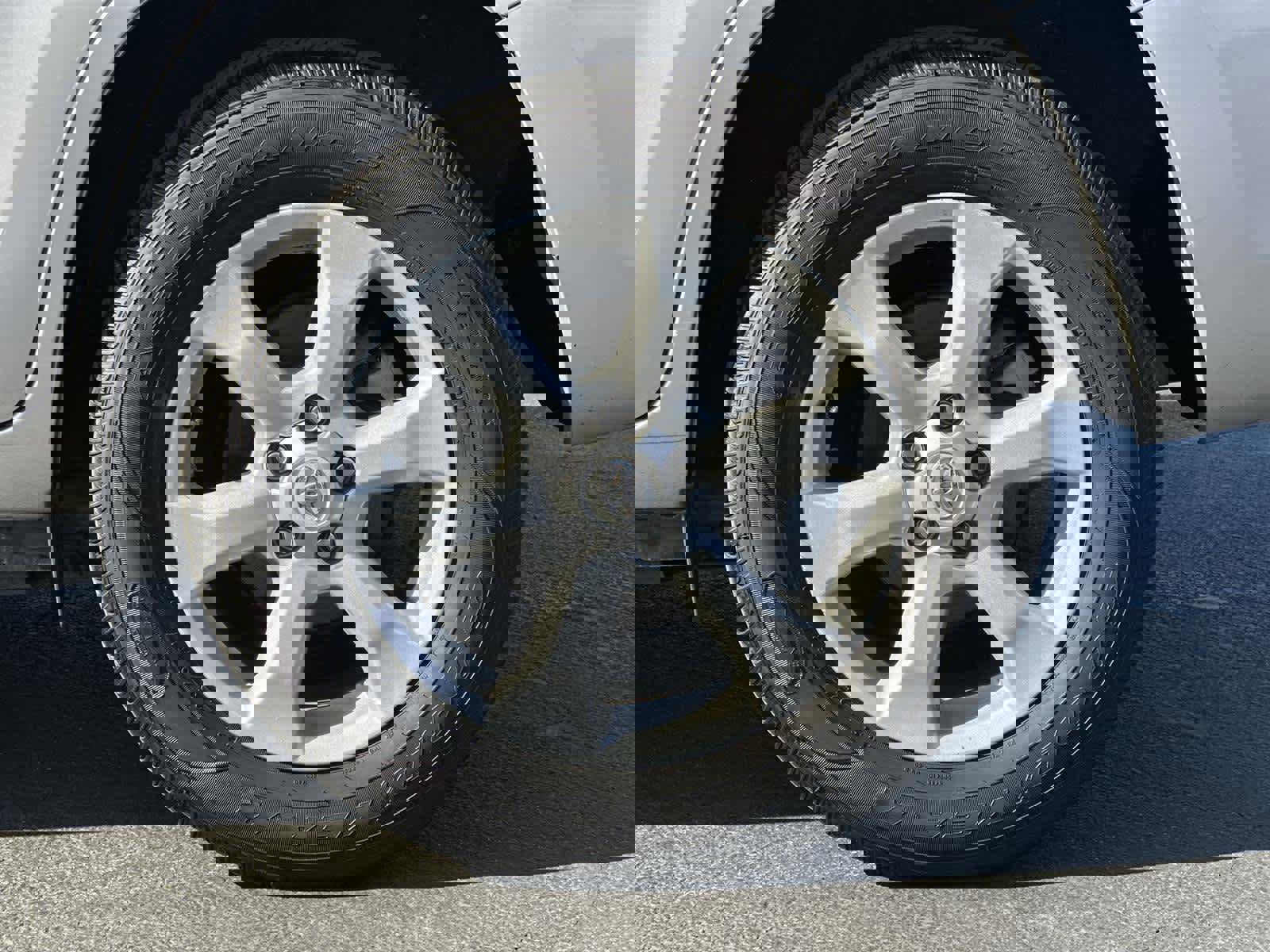 Used 2014 Toyota RAV4 EV image 8