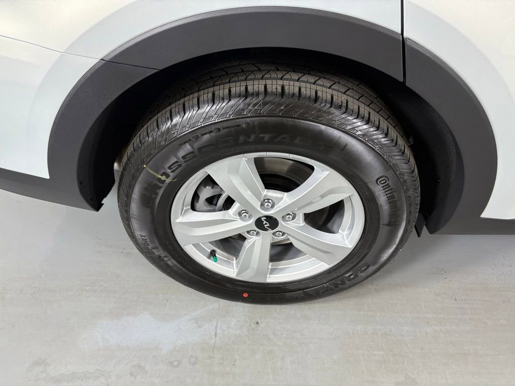 New 2026 Kia Sorento LX image 10