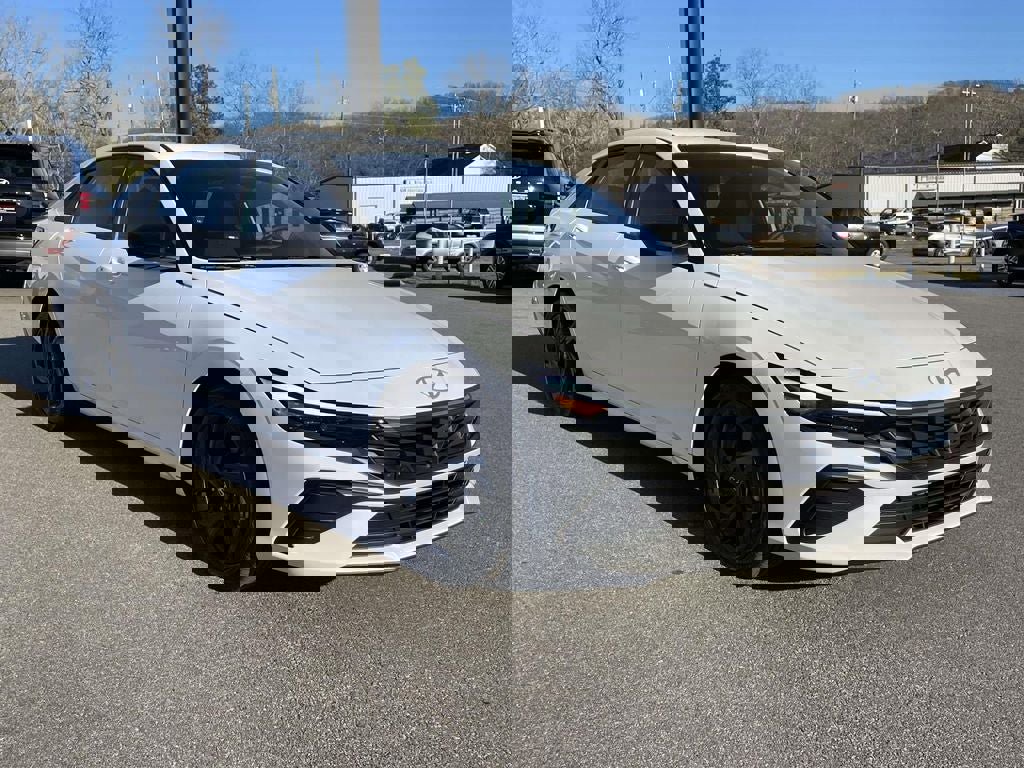 New 2026 Hyundai Elantra Sport image 4