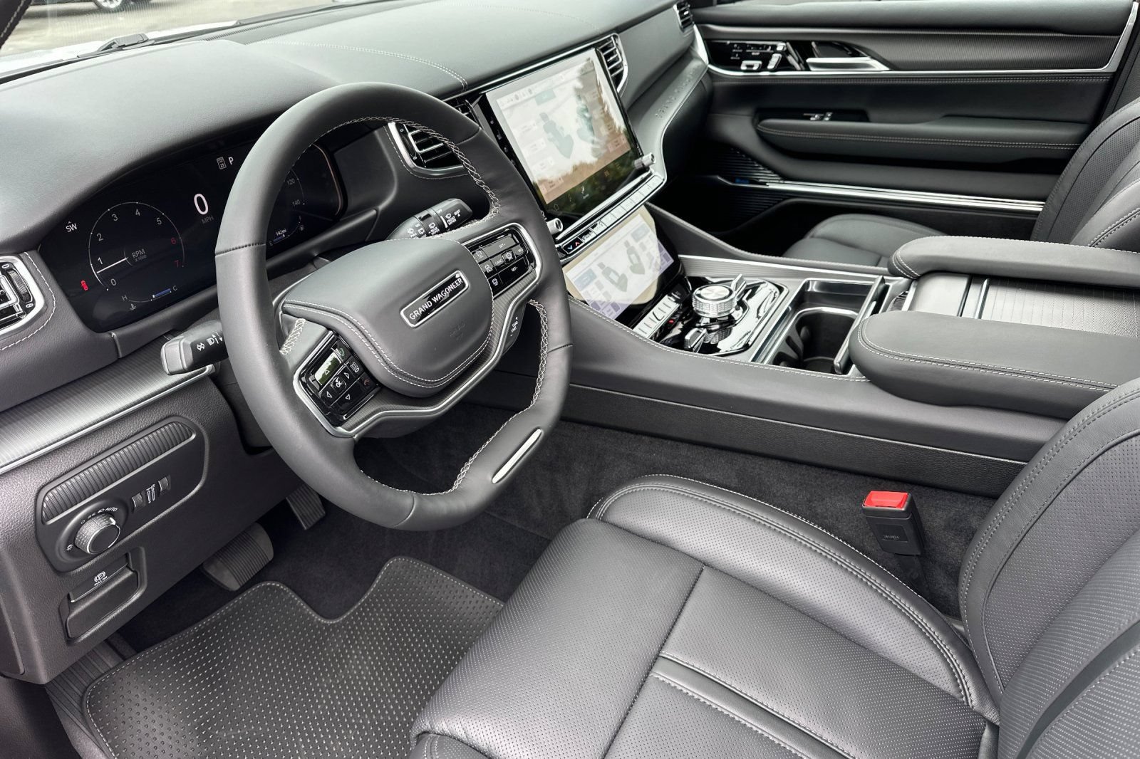 New 2026 Jeep Grand Wagoneer L Summit AWD/4WD image 10