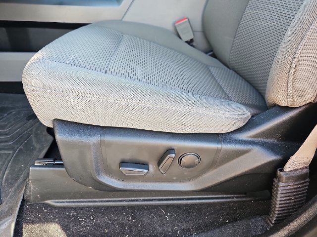 Used 2019 Ford F150 XLT w/ Equipment Group 302A Luxury AWD/4WD image 16