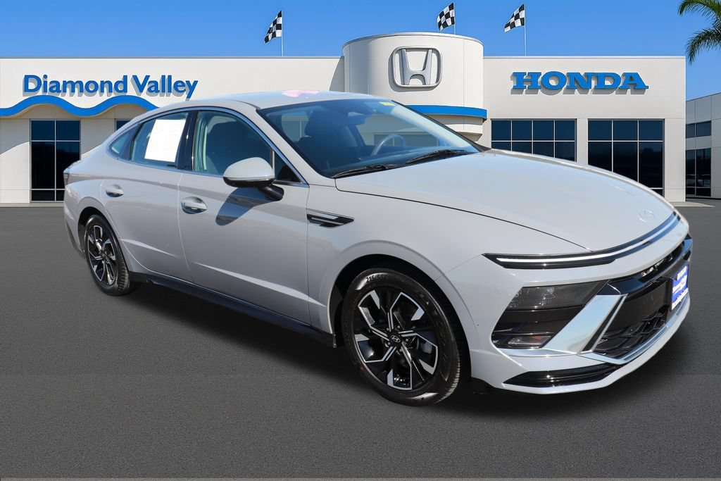 Used 2024 Hyundai Sonata SEL FWD image 1