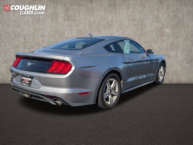 Used 2020 Ford Mustang Coupe RWD image 12