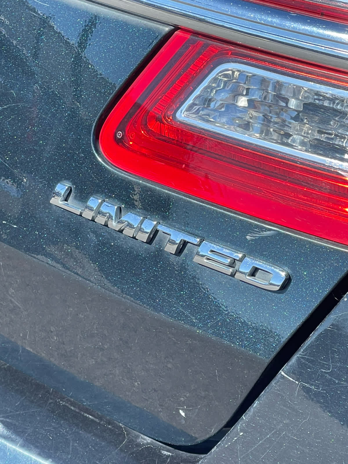 Used 2015 Ford Taurus Limited FWD image 9