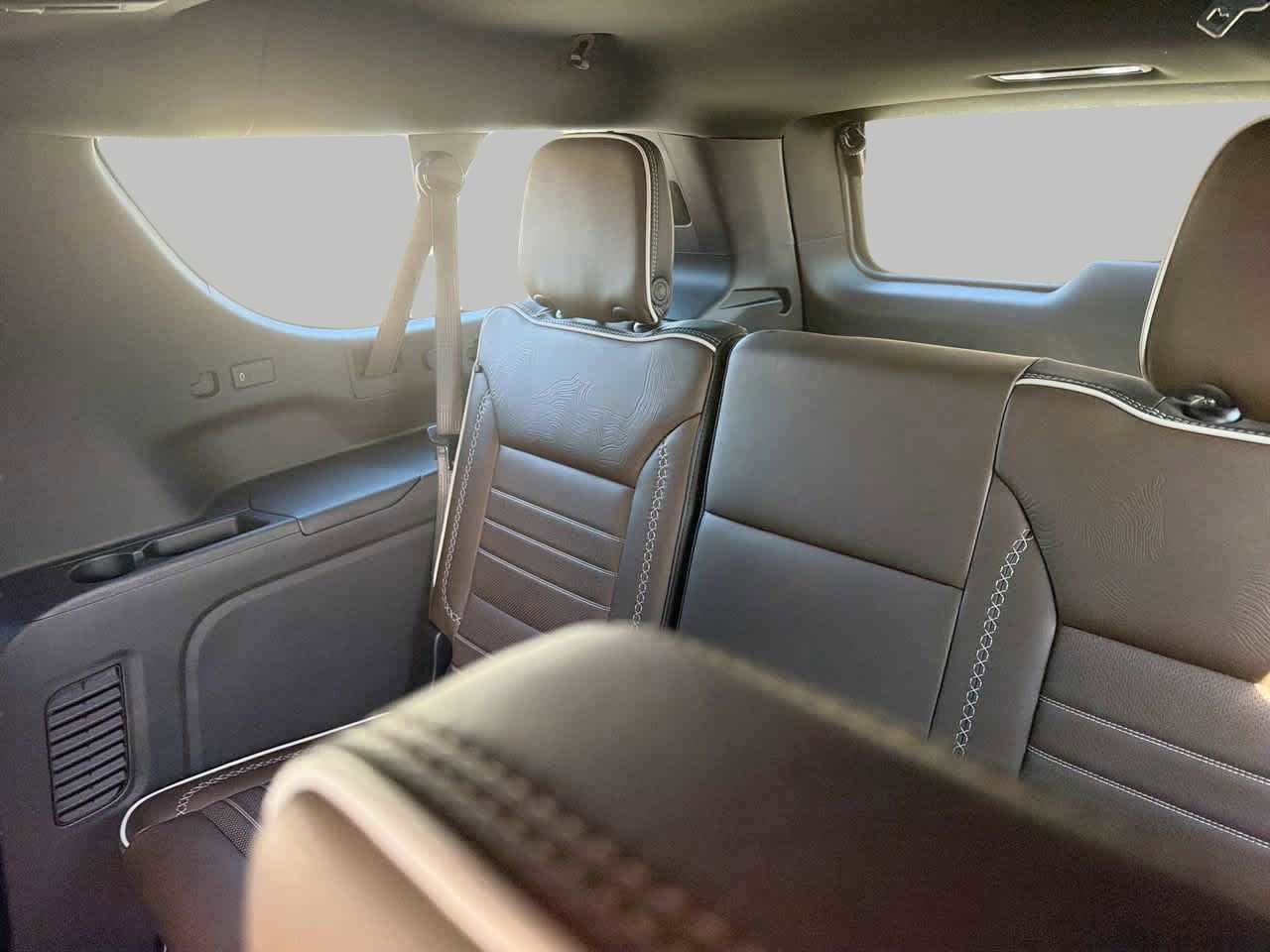 Used 2025 GMC Yukon XL Denali Ultimate image 17