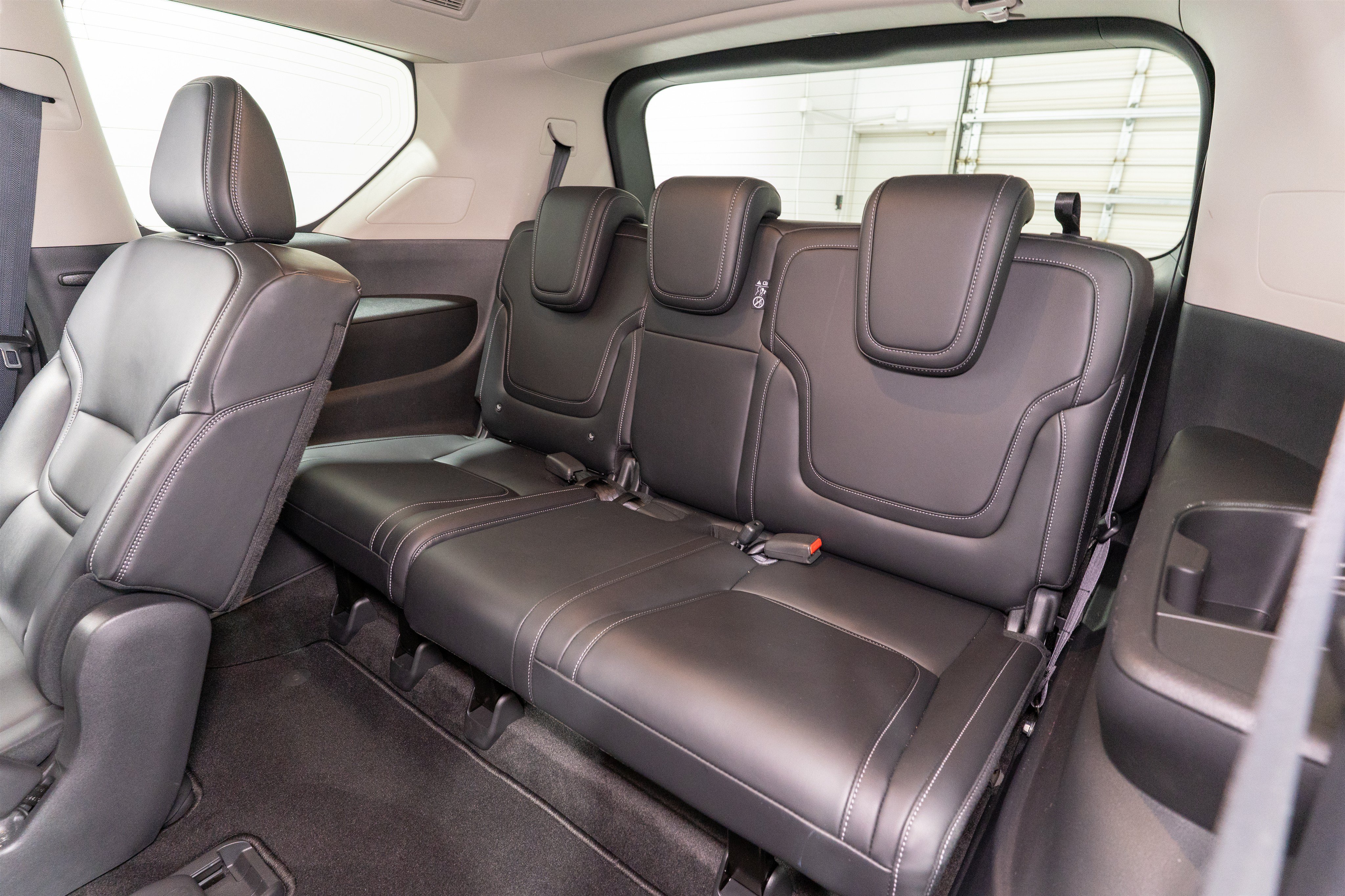 Used 2026 Nissan Armada SV RWD image 31