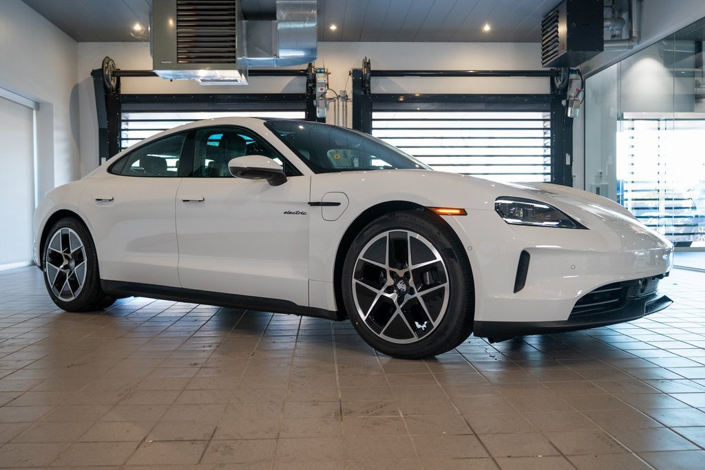 New 2025 Porsche Taycan image 6