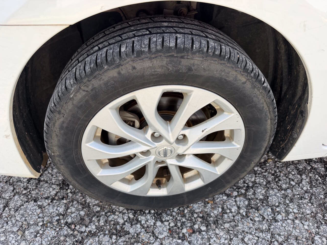 Used 2018 Nissan Sentra SV FWD image 9