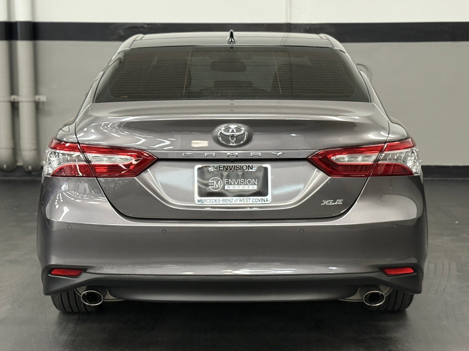 Used 2020 Toyota Camry XLE image 11