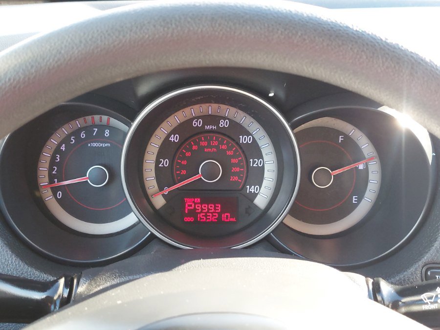 Used 2012 Kia Forte EX image 15