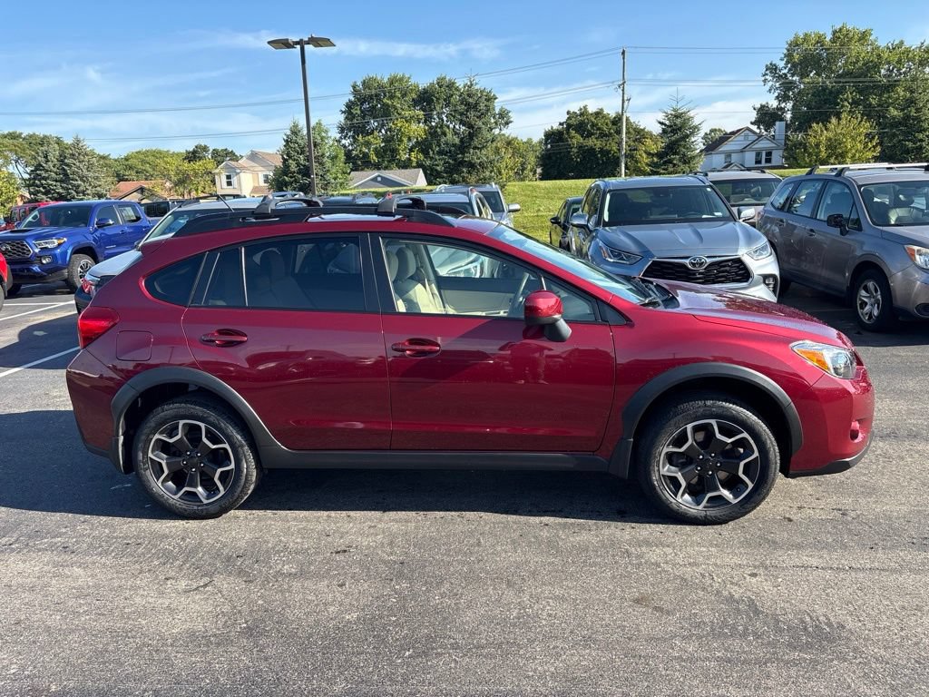 Used 2014 Subaru Crosstrek 2.0i Limited AWD/4WD image 2