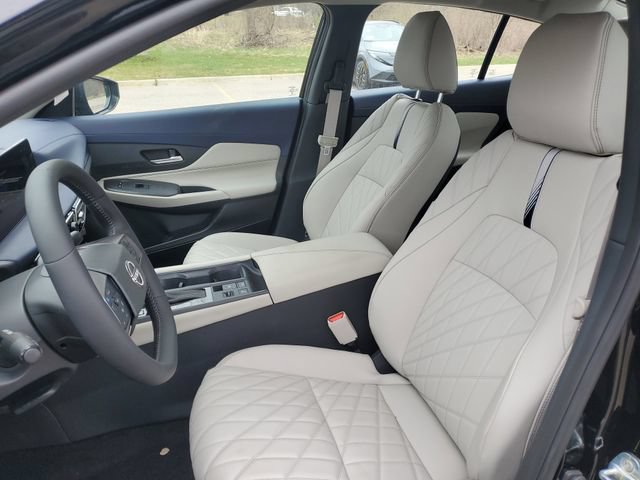 New 2026 Nissan Sentra SL w/ Floor Mat Package FWD image 5