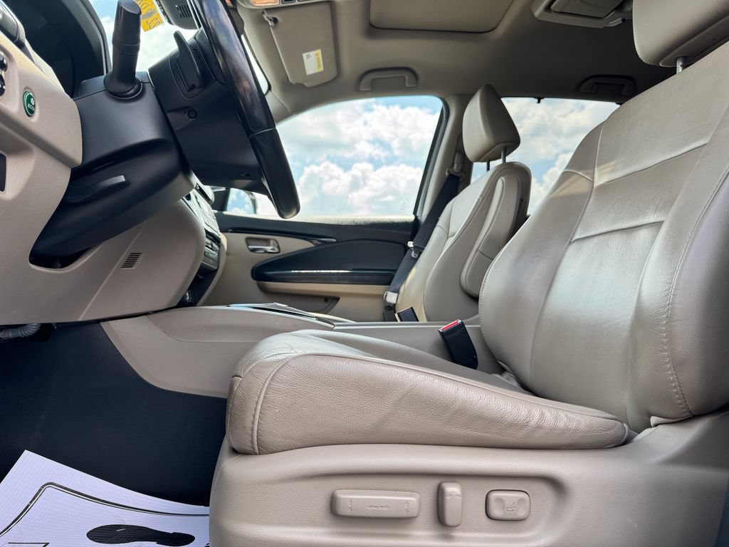Used 2019 Honda Pilot Touring image 21