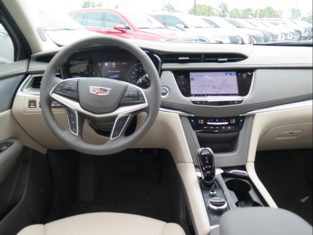New 2025 Cadillac XT5 Premium Luxury w/ Technology Package image 22