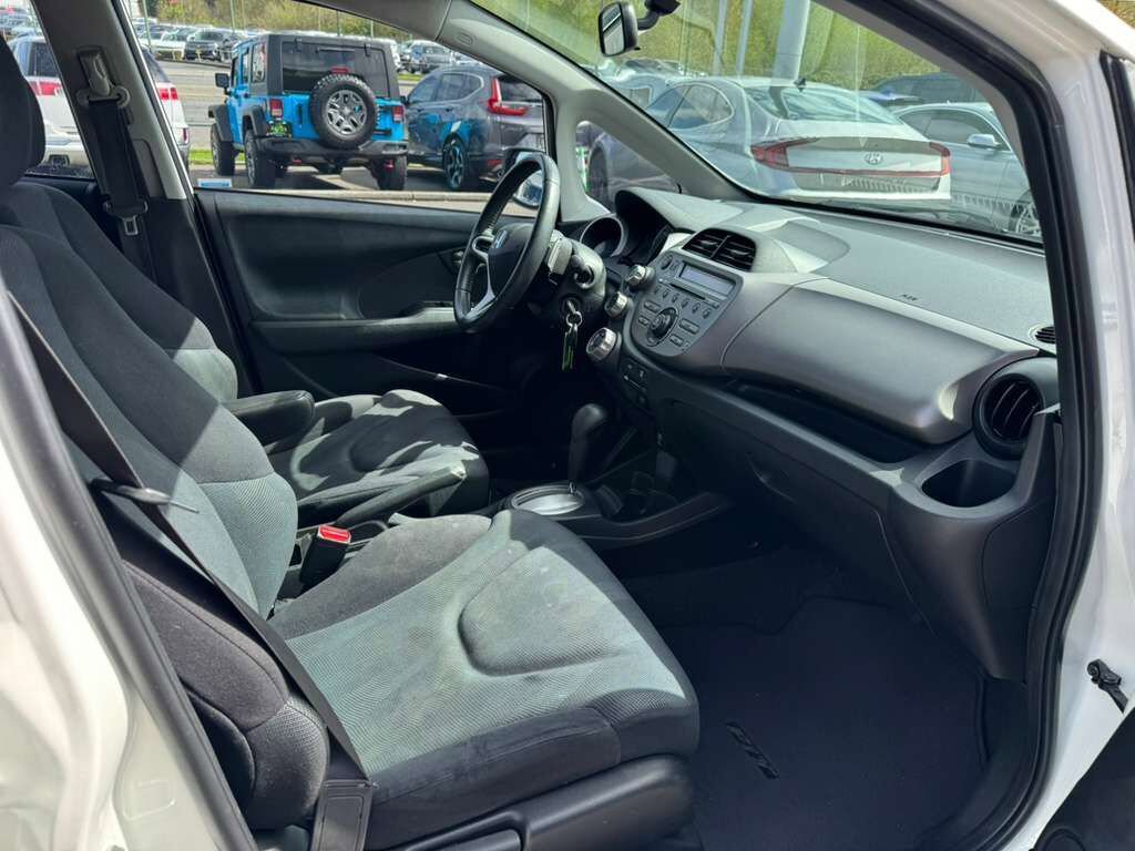 Used 2011 Honda Fit Sport image 6