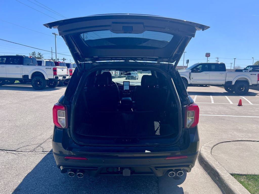 Used 2021 Ford Explorer ST w/ Equipment Group 401A AWD/4WD image 15