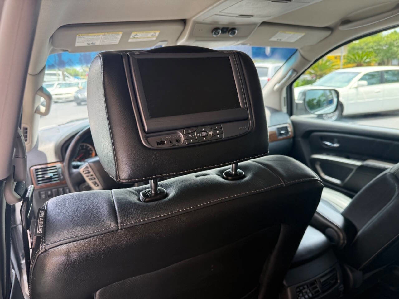 Used 2015 Nissan Armada Platinum w/ 2nd Row Captain Seat Package RWD image 10