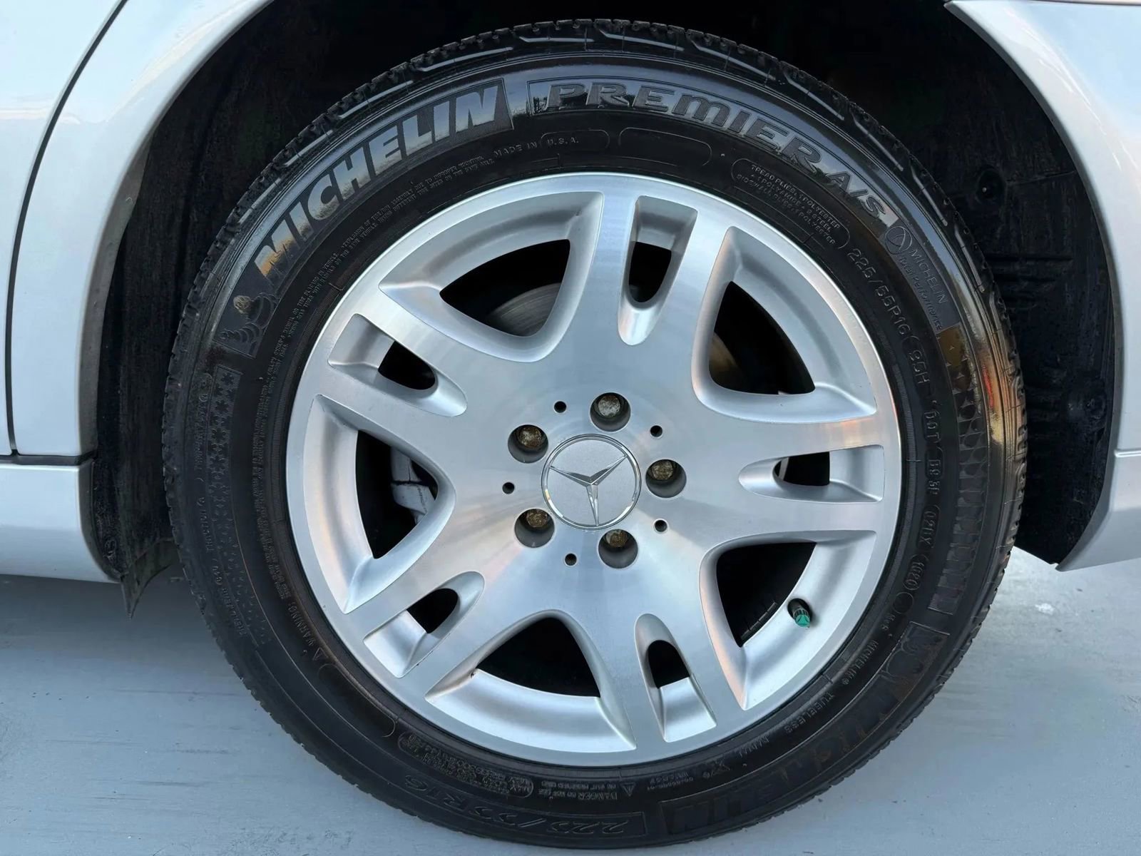 Used 2005 Mercedes-Benz E 320 Sedan image 11