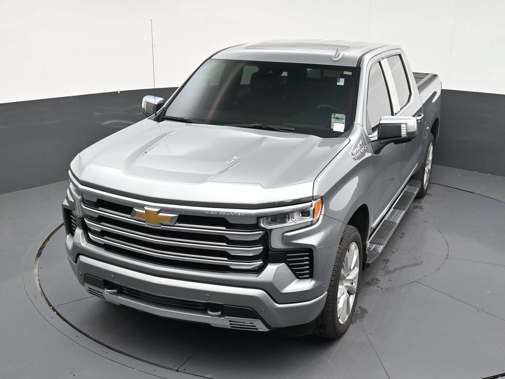 Used 2024 Chevrolet Silverado 1500 High Country w/ High Country Premium Package AWD/4WD image 19