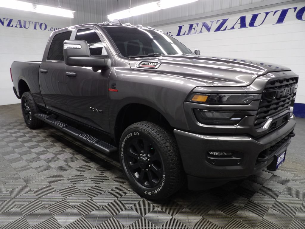 Used 2025 RAM 2500 Big Horn AWD/4WD image 3