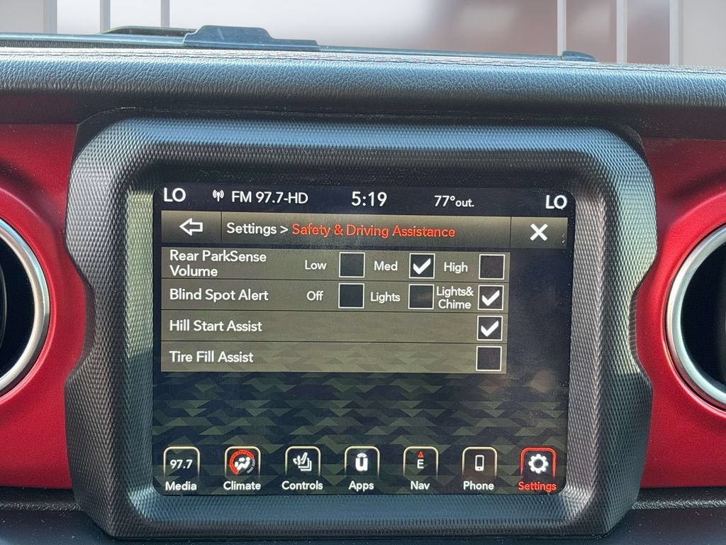 Used 2020 Jeep Gladiator Rubicon AWD/4WD image 30