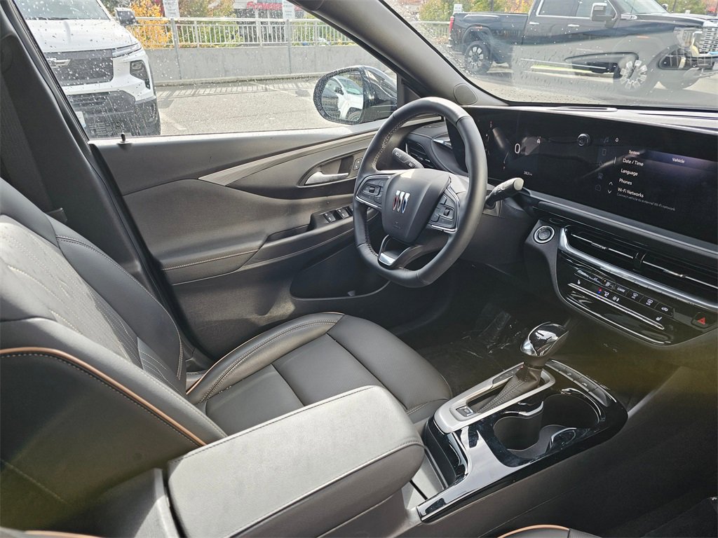 Used 2025 Buick Envista Avenir image 10