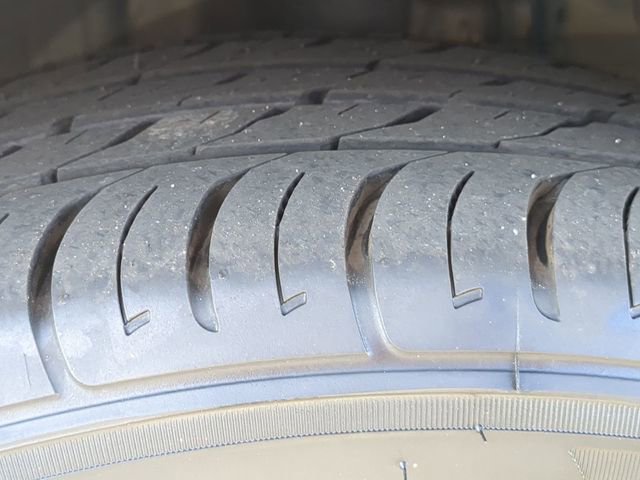 Used 2021 Toyota C-HR XLE image 16