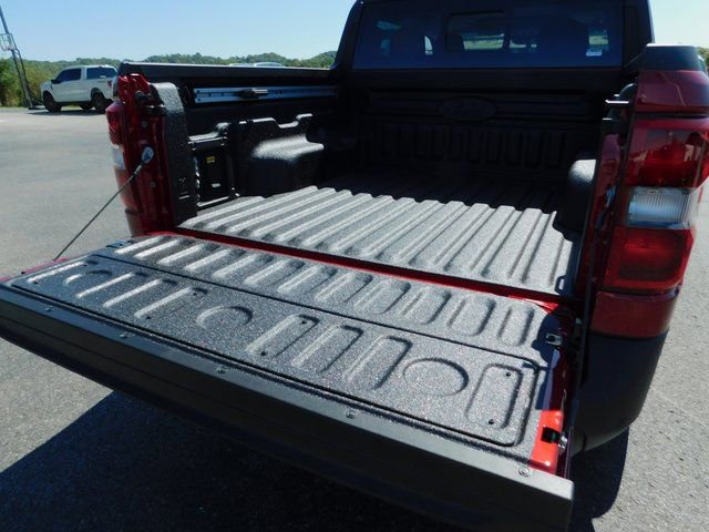 New 2025 Ford Maverick Lariat w/ Black Appearance Package image 12