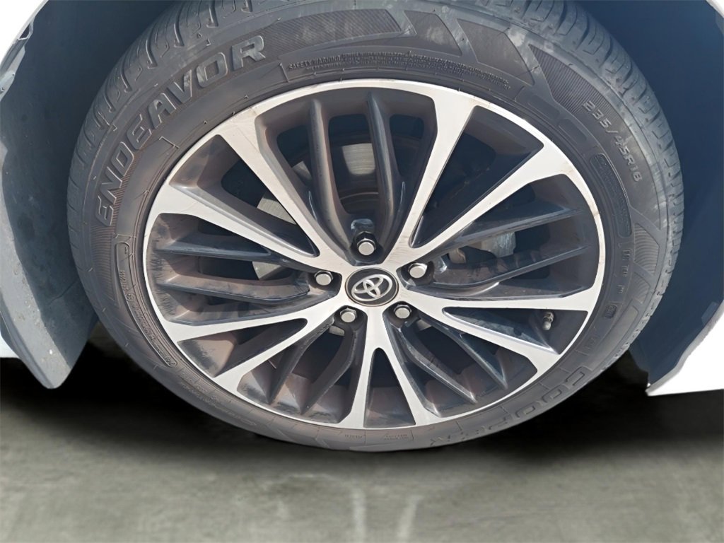 Used 2018 Toyota Camry SE image 12