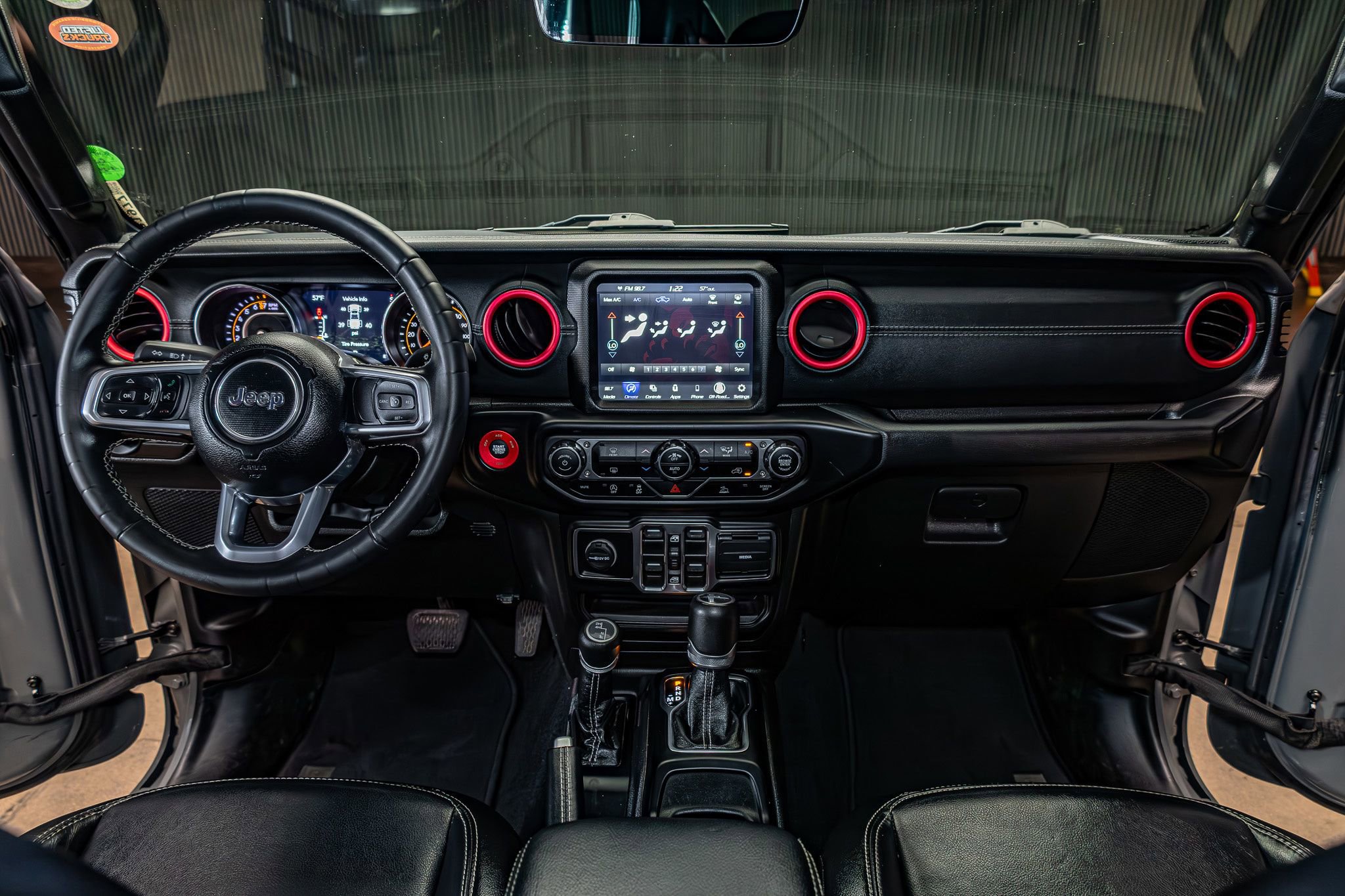 Used 2022 Jeep Gladiator Overland w/ Popular Equipment Package image 14