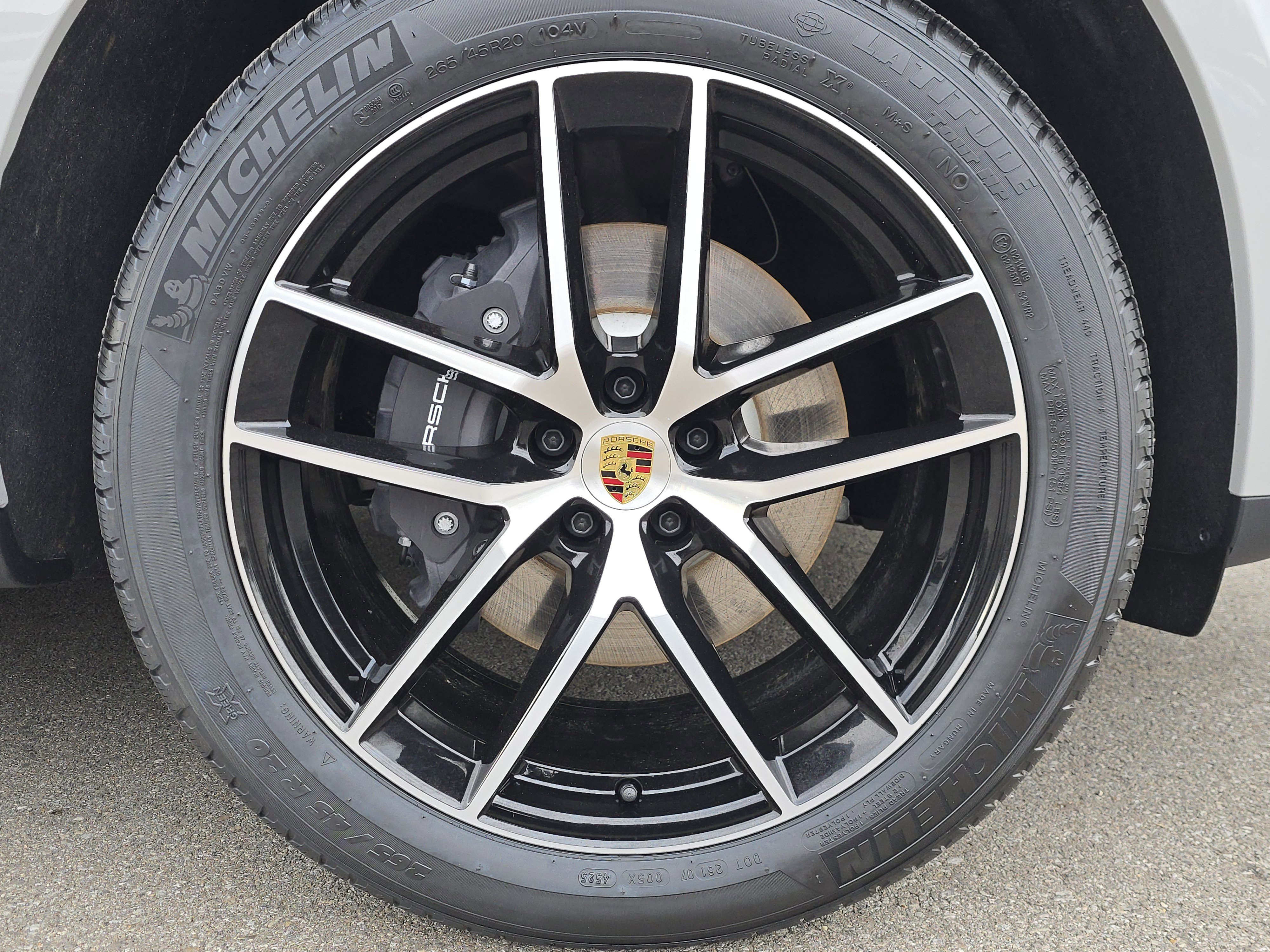 New 2026 Porsche Macan image 27