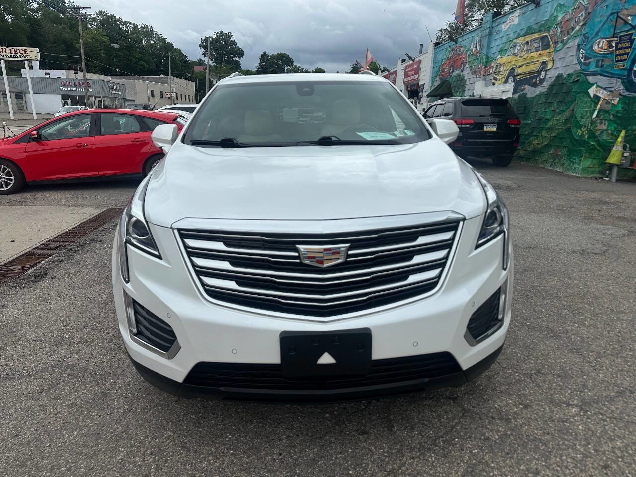 Used 2019 Cadillac XT5 Luxury AWD/4WD image 2