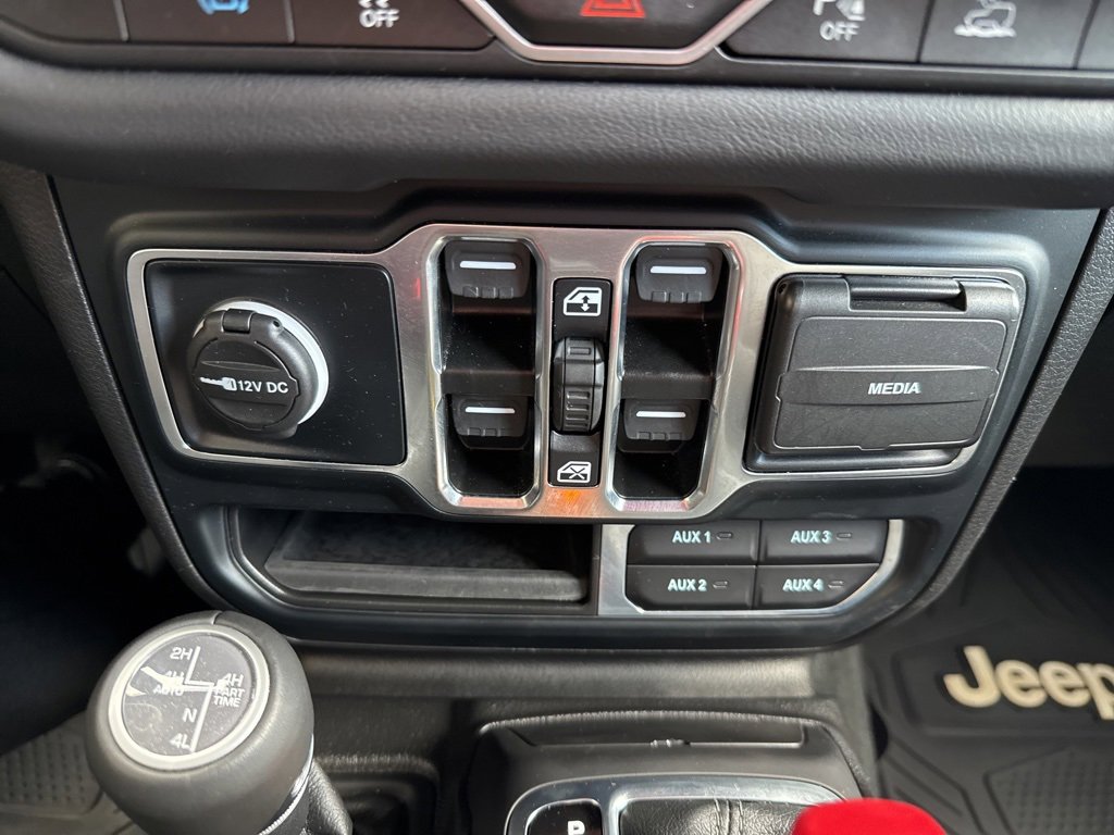 Used 2024 Jeep Wrangler High Altitude image 33