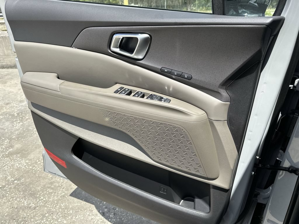 New 2026 Kia Carnival EX FWD image 20