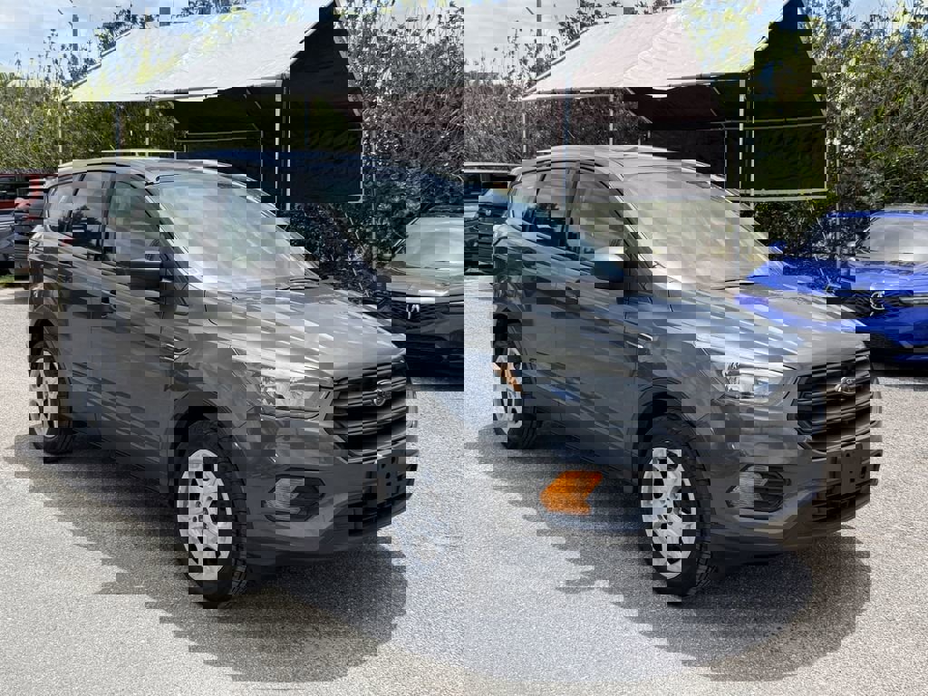 Used 2018 Ford Escape S FWD image 2