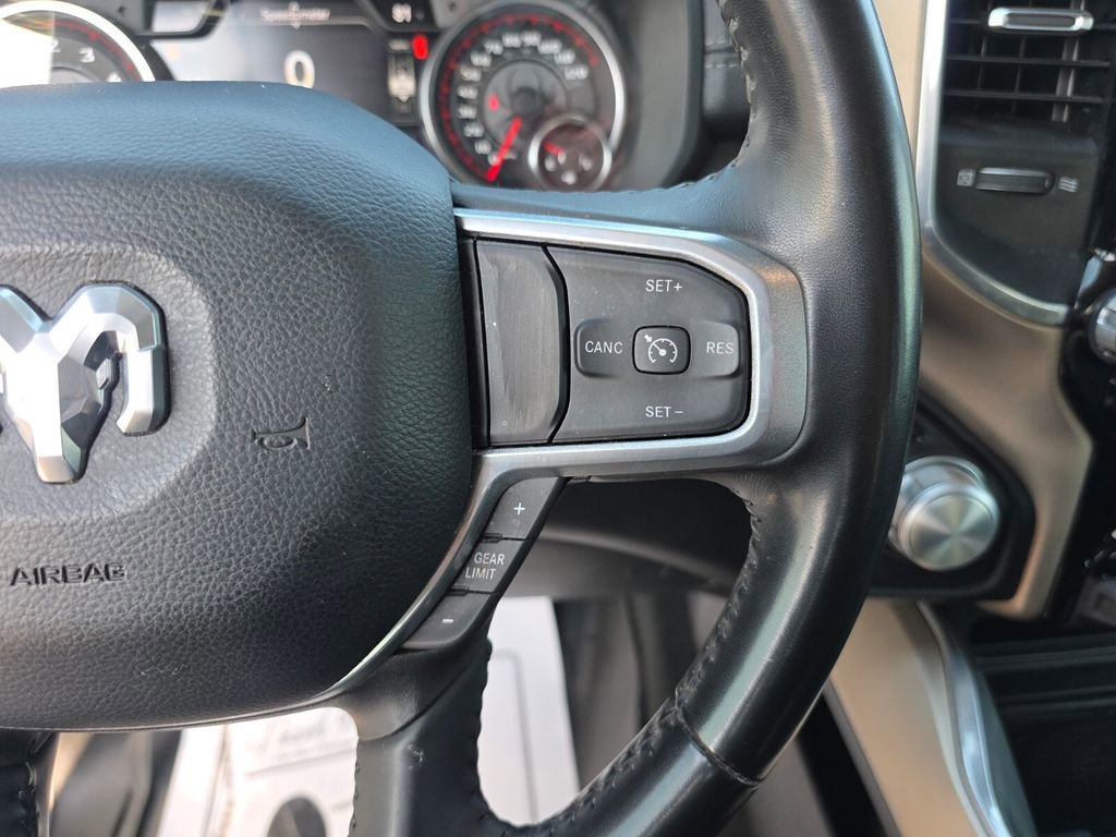Used 2022 RAM 1500 Laramie AWD/4WD image 28