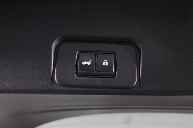 Certified 2023 Nissan Rogue Platinum FWD image 19