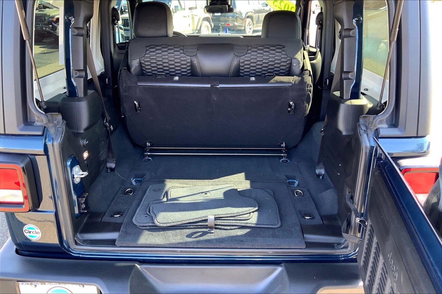 Certified 2025 Jeep Wrangler Sport image 31