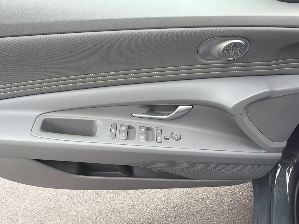 New 2026 Hyundai Elantra Sport FWD image 10