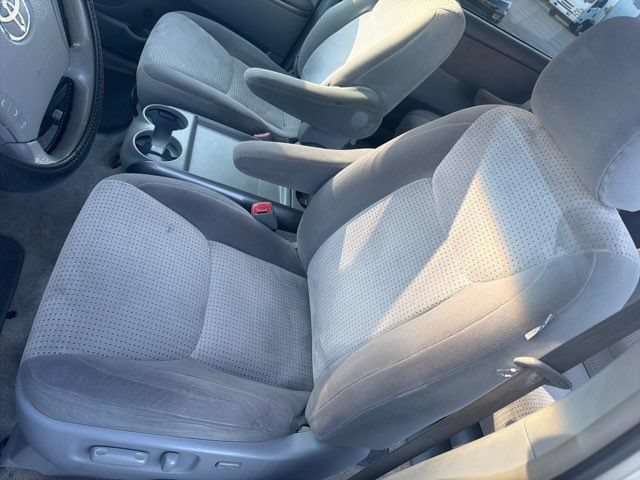 Used 2010 Toyota Sienna LE FWD image 20