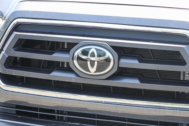 Used 2022 Toyota Tacoma SR5 image 8