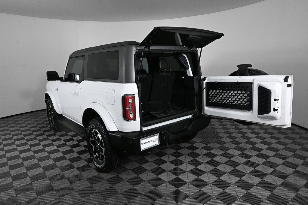Used 2022 Ford Bronco Outer Banks AWD/4WD image 27