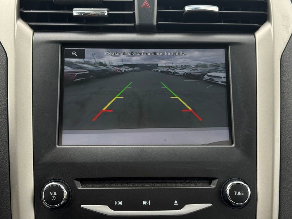 Used 2015 Ford Fusion SE w/ Equipment Group 202A FWD image 31