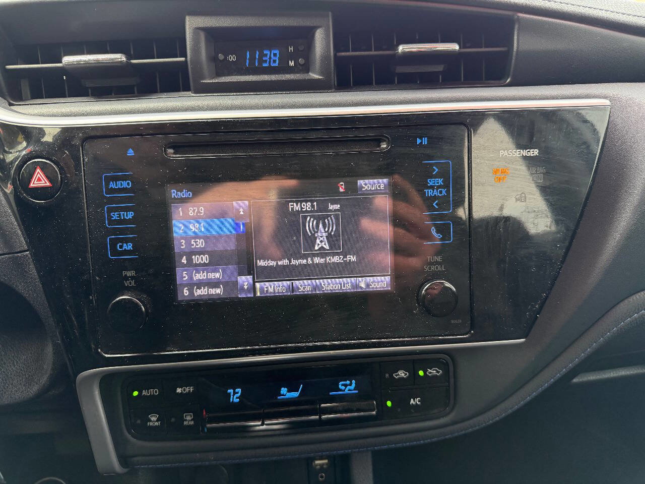 Used 2017 Toyota Corolla SE w/ Carpet Mat Package (TMS) image 18