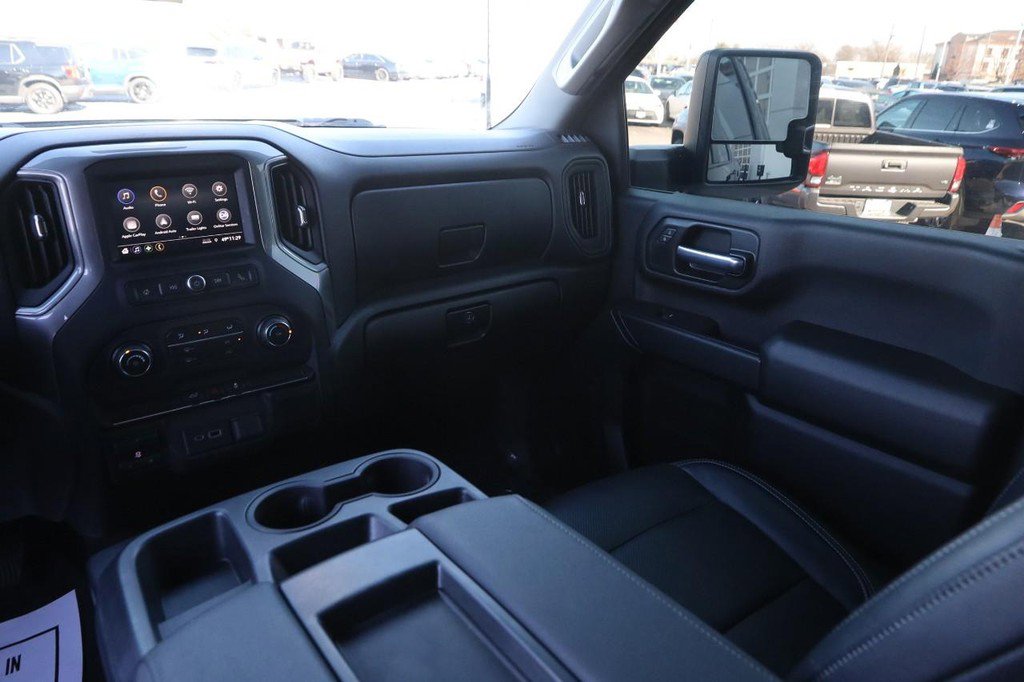 Used 2021 Chevrolet Silverado 2500 Custom w/ Custom Value Package image 21