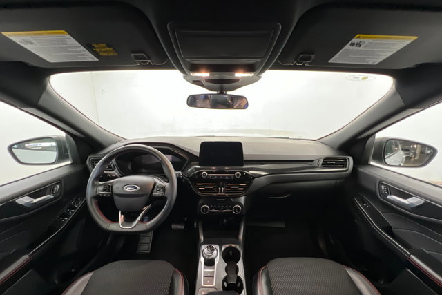 Used 2025 Ford Escape ST-Line image 9