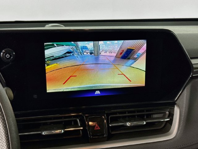 Used 2025 Chevrolet TrailBlazer LT AWD/4WD image 15