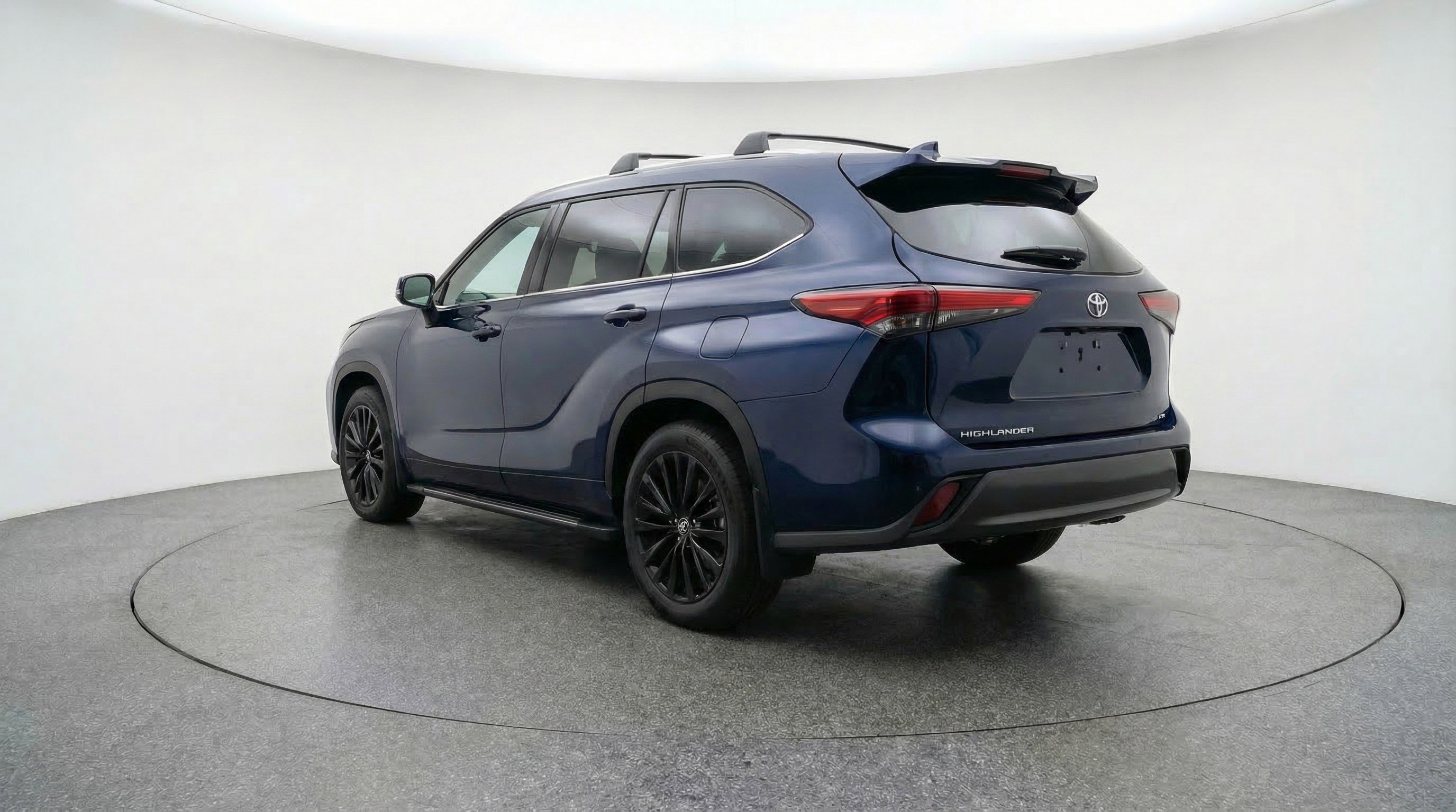 Used 2025 Toyota Highlander XSE image 6