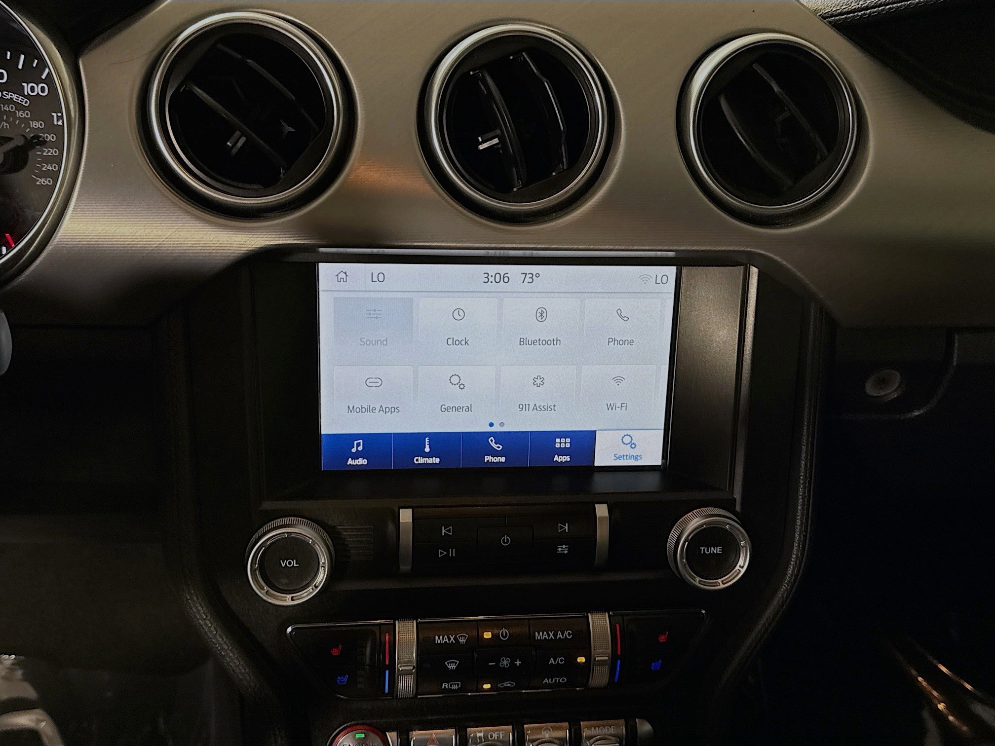 Used 2020 Ford Mustang Premium RWD image 18
